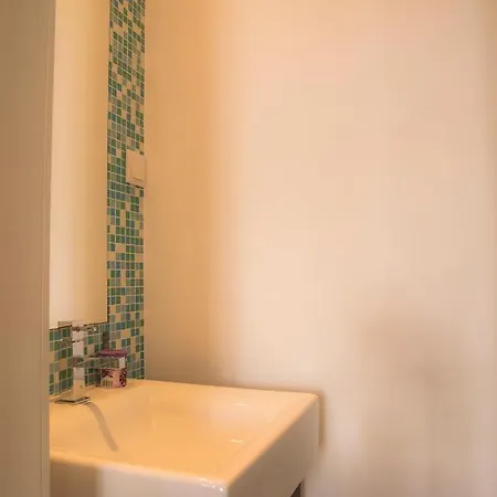 B35 - Mainstreet Duplex In
